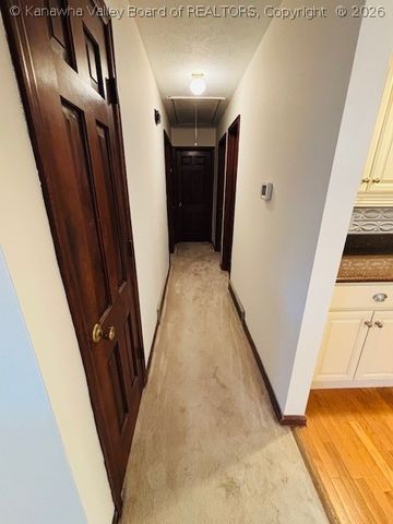 3 Woodbury Circle, Nitro, WV 25143