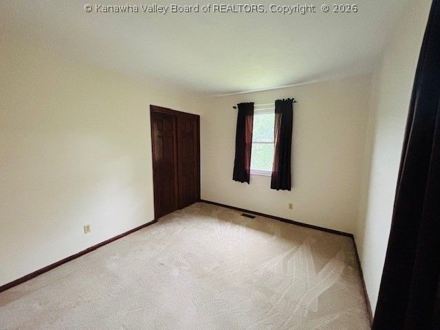 3 Woodbury Circle, Nitro, WV 25143