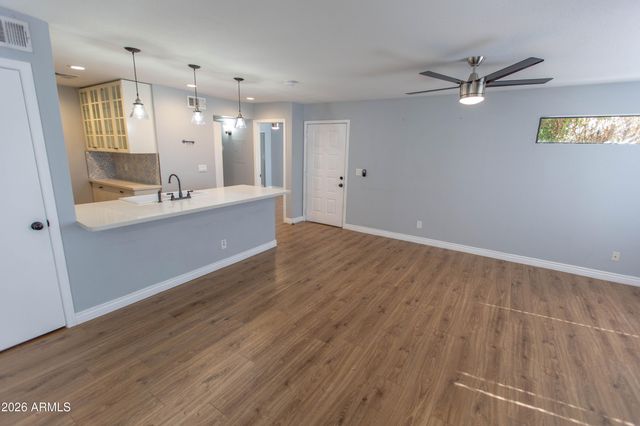 4850 E DESERT COVE Avenue 335, Scottsdale, AZ 85254