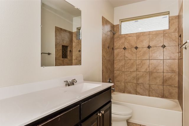 2520 Lavender Lane, Glenn Heights, TX 75154