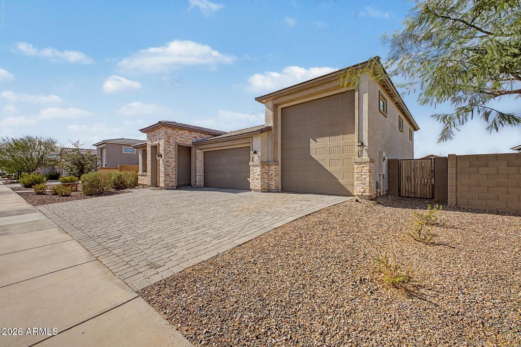 768 W PALO VERDE Drive, Casa Grande, AZ 85122 — photo 3