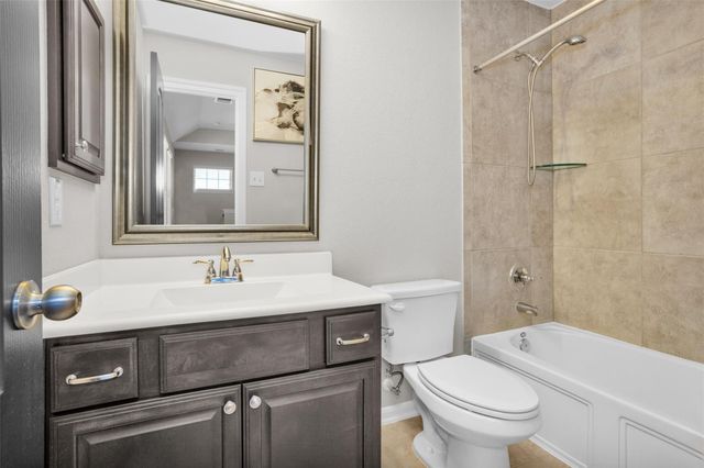 409 Billingsgate Chase, Conroe, TX 77304