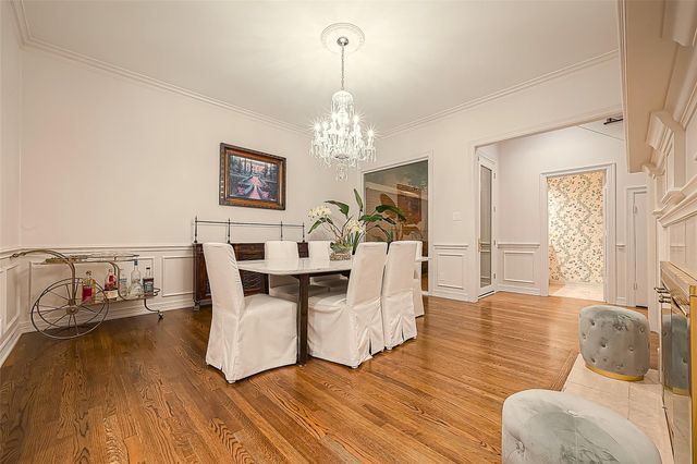 983 S Post Oak Lane, Houston, TX 77056