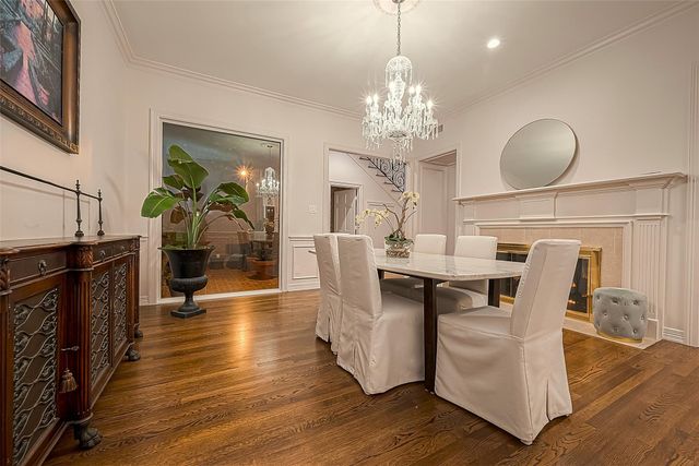 983 S Post Oak Lane, Houston, TX 77056