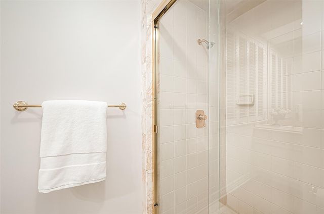 983 S Post Oak Lane, Houston, TX 77056