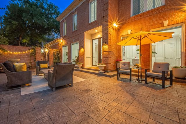 983 S Post Oak Lane, Houston, TX 77056