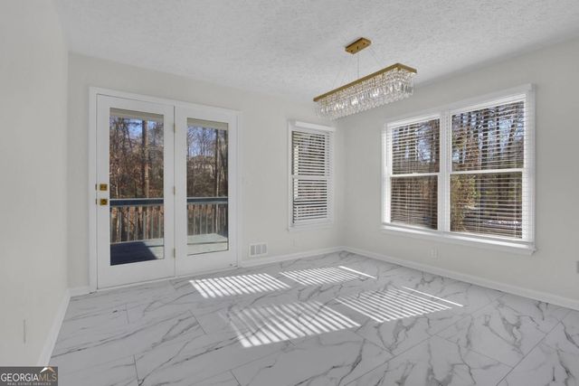 3760 Mountain Cove Road, Snellville, GA 30039