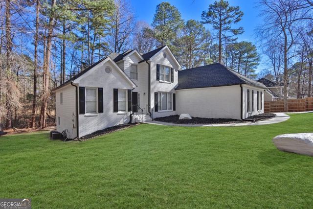 3760 Mountain Cove Road, Snellville, GA 30039