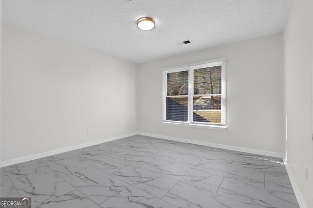 3760 Mountain Cove Road, Snellville, GA 30039