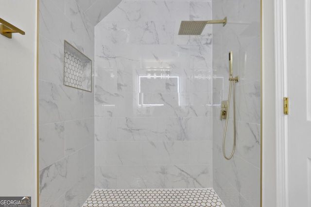 3760 Mountain Cove Road, Snellville, GA 30039