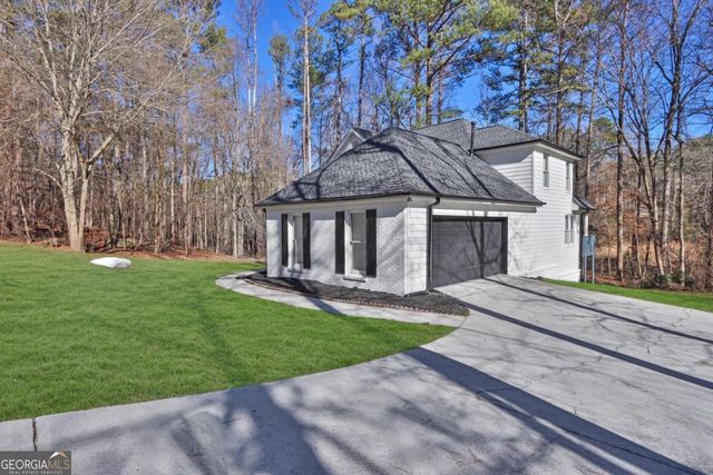 3760 Mountain Cove Road, Snellville, GA 30039