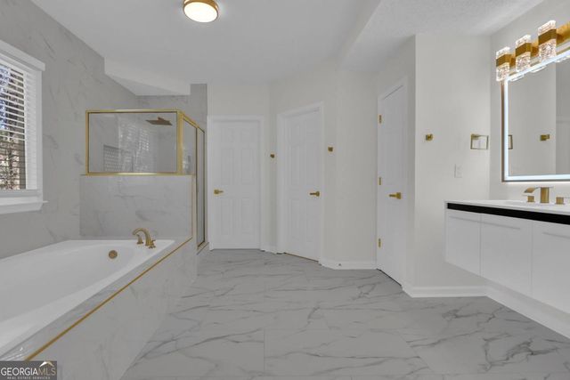 3760 Mountain Cove Road, Snellville, GA 30039