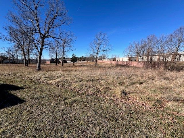 1 Bluff Lane, Holiday Island, AR 72631