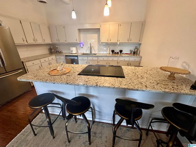 2112 Morris Ave Apt 202, Birmingham, AL 35203