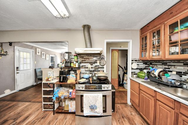 205 W Bird Road, Pasadena, TX 77502