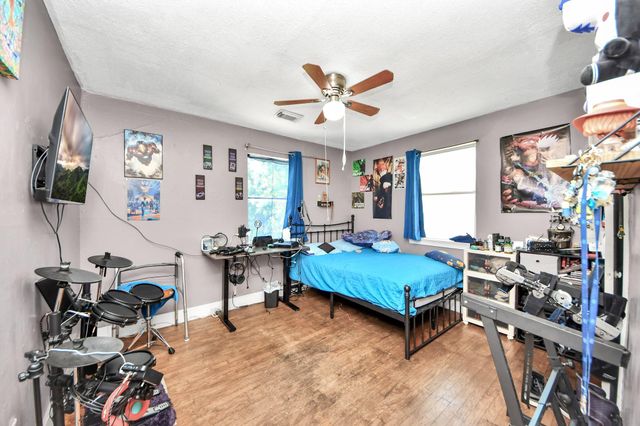 205 W Bird Road, Pasadena, TX 77502