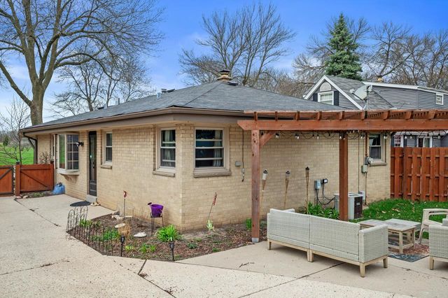 3670 S 97th STREET, Milwaukee, WI 53228