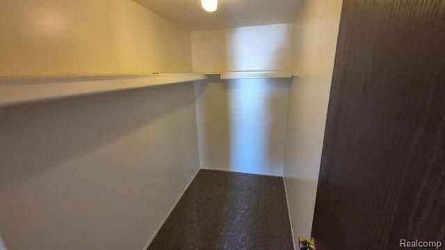42455 Bishop Road, Canton, MI 48188