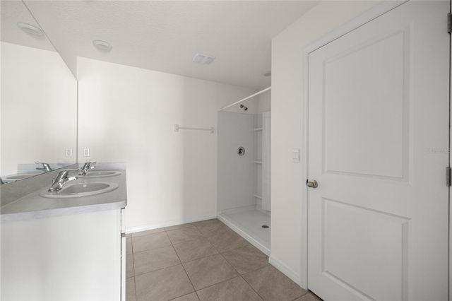 6563 SE 1ST LOOP, Ocala, FL 34472