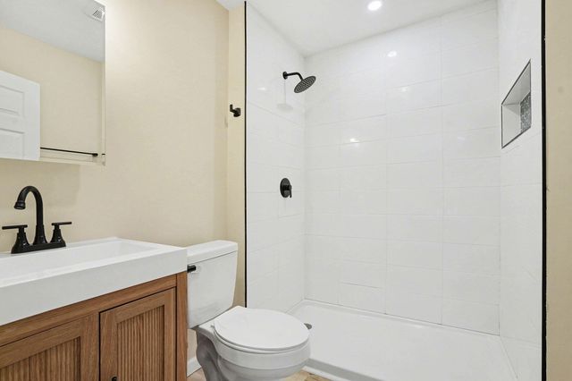 317 E Bertrand Road, Niles, MI 49120