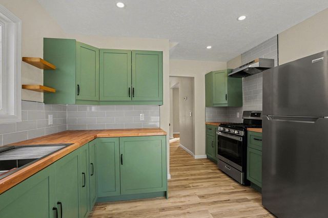 317 E Bertrand Road, Niles, MI 49120