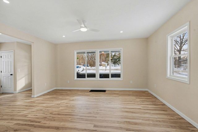 317 E Bertrand Road, Niles, MI 49120