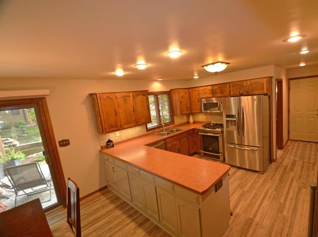 421 POLARIS COURT, Green Bay, WI 54302