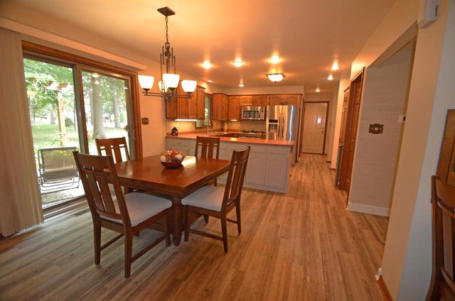 421 POLARIS COURT, Green Bay, WI 54302