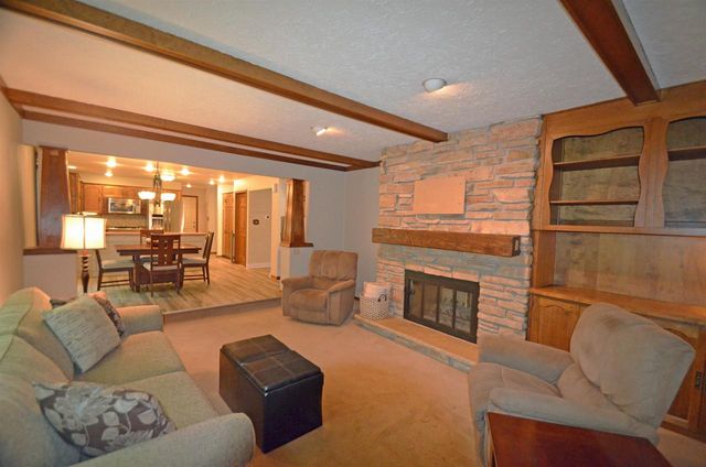 421 POLARIS COURT, Green Bay, WI 54302