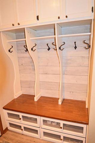 421 POLARIS COURT, Green Bay, WI 54302