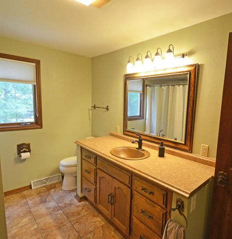 421 POLARIS COURT, Green Bay, WI 54302