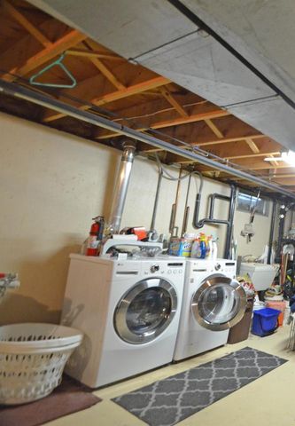 421 POLARIS COURT, Green Bay, WI 54302