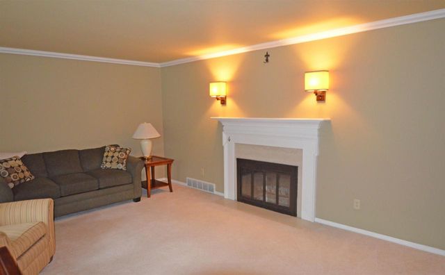 421 POLARIS COURT, Green Bay, WI 54302