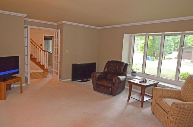 421 POLARIS COURT, Green Bay, WI 54302