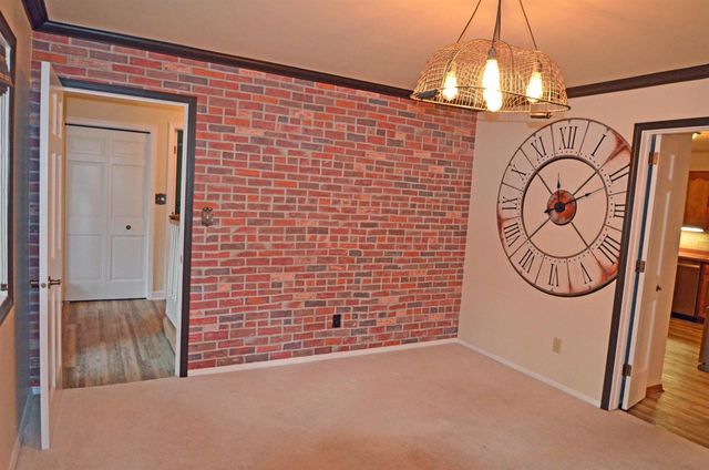 421 POLARIS COURT, Green Bay, WI 54302