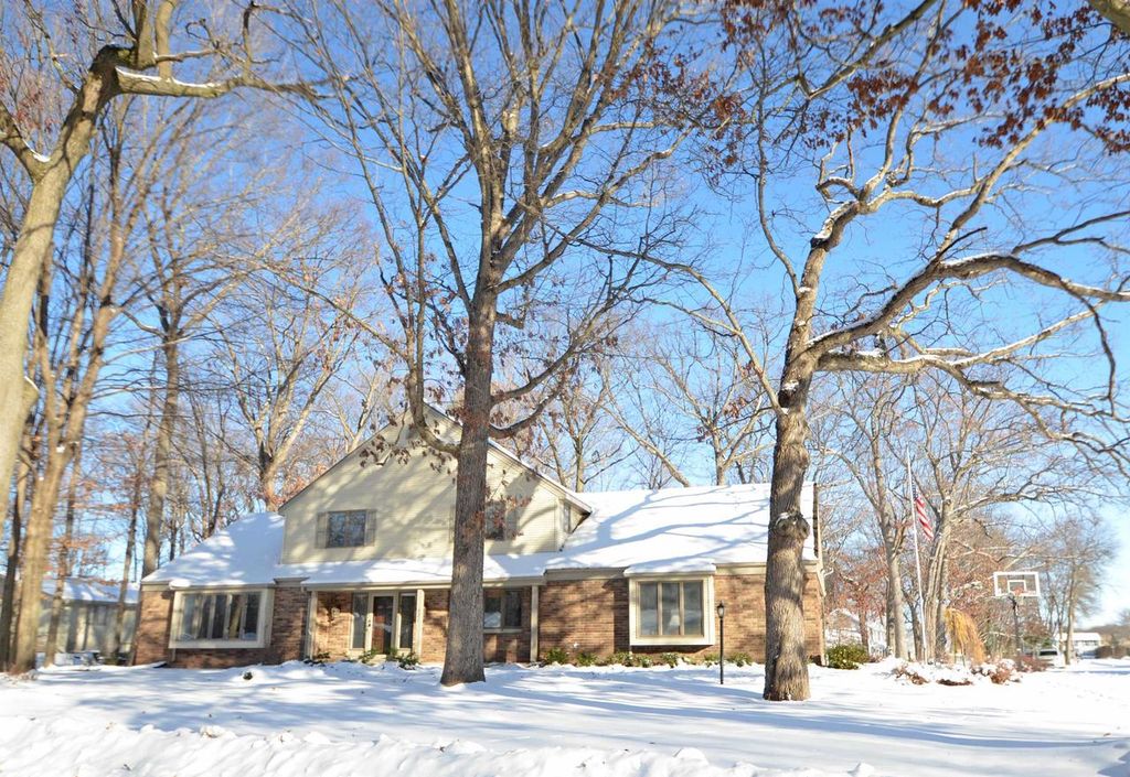 421 POLARIS COURT, Green Bay, WI 54302