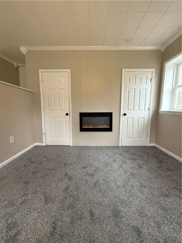 4450 Morefield Rd, Hermitage, PA 16148