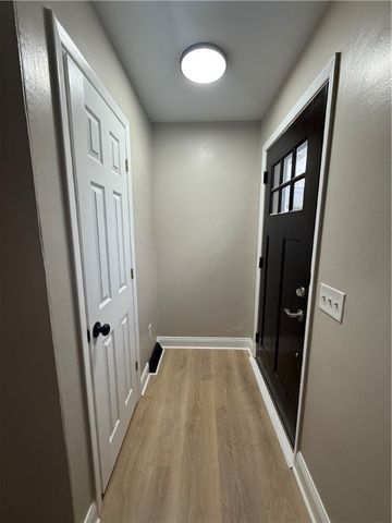 4450 Morefield Rd, Hermitage, PA 16148