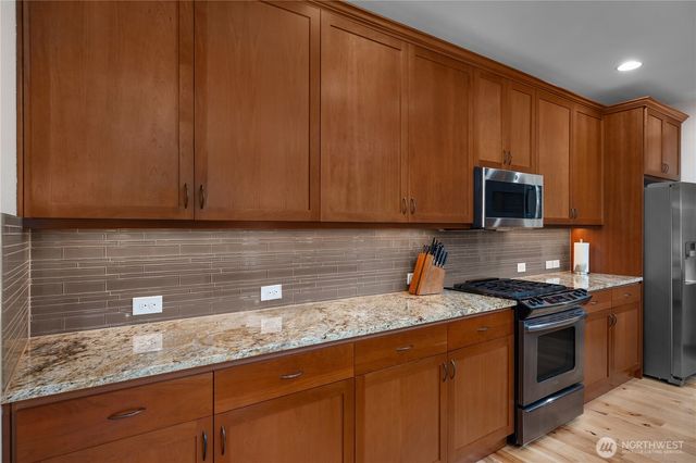 4650 Meriwood Drive NE, Lacey, WA 98516