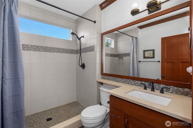 4650 Meriwood Drive NE, Lacey, WA 98516