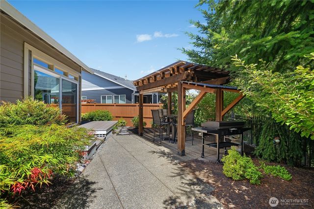 4650 Meriwood Drive NE, Lacey, WA 98516