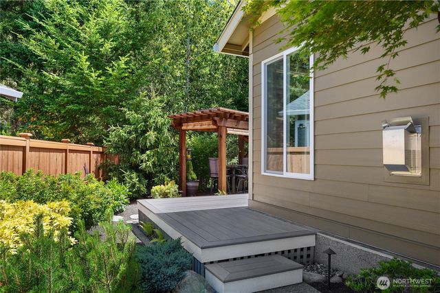 4650 Meriwood Drive NE, Lacey, WA 98516