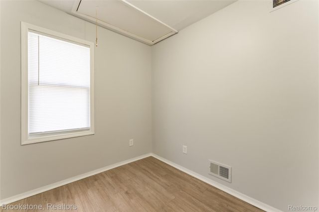 524 Luther Avenue, Pontiac, MI 48341