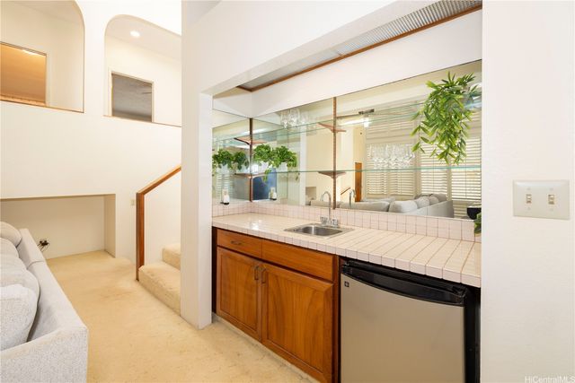 98-806 Leialii Street, Aiea, HI 96701