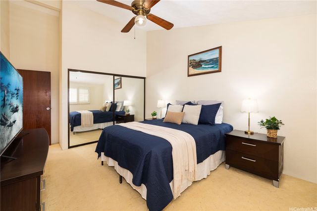 98-806 Leialii Street, Aiea, HI 96701