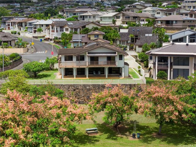 98-806 Leialii Street, Aiea, HI 96701