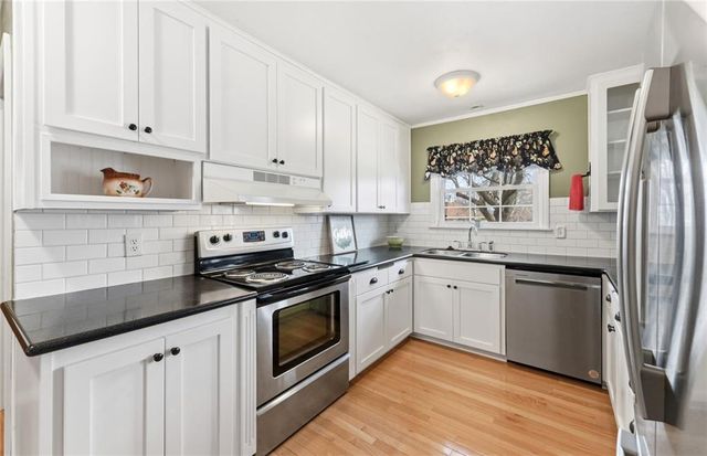 3424 S Norton Avenue, Independence, MO 64052