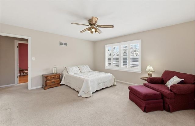 3424 S Norton Avenue, Independence, MO 64052