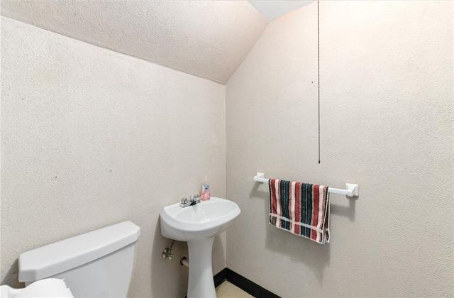 3424 S Norton Avenue, Independence, MO 64052