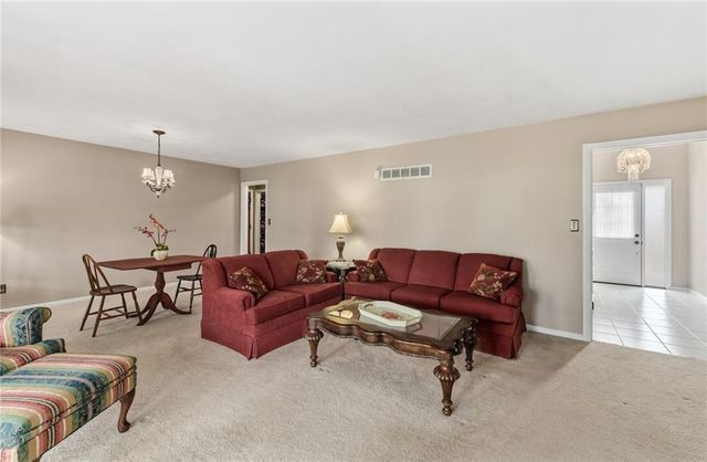 3424 S Norton Avenue, Independence, MO 64052